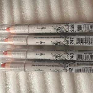 4 Hard Candy Visibly Wet Glossy Lip Pencils set of 4 Diva Cougar Kitten Precious